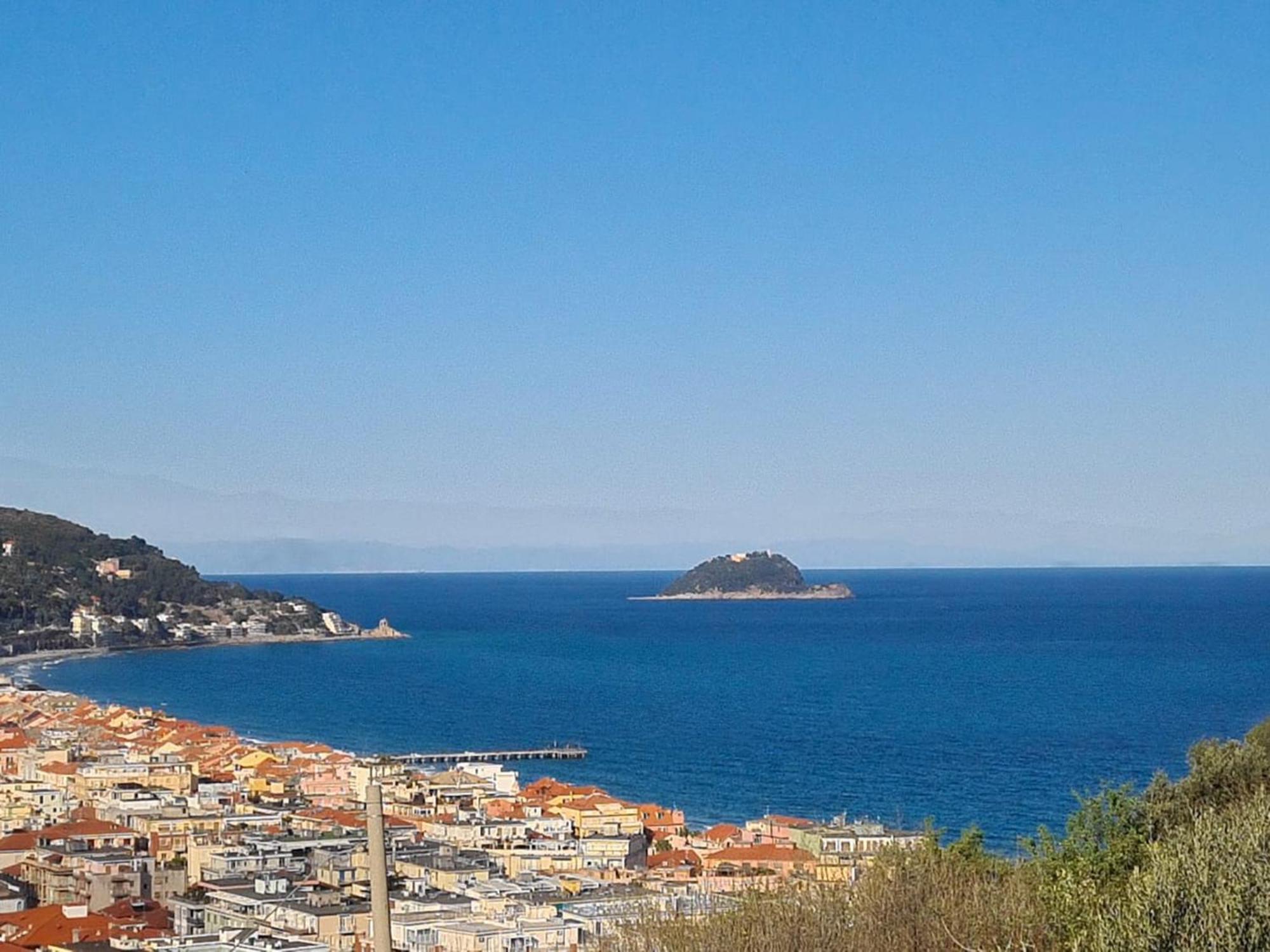 Luce Di Mare - Design Apartment With Sea View In Alassio Zewnętrze zdjęcie