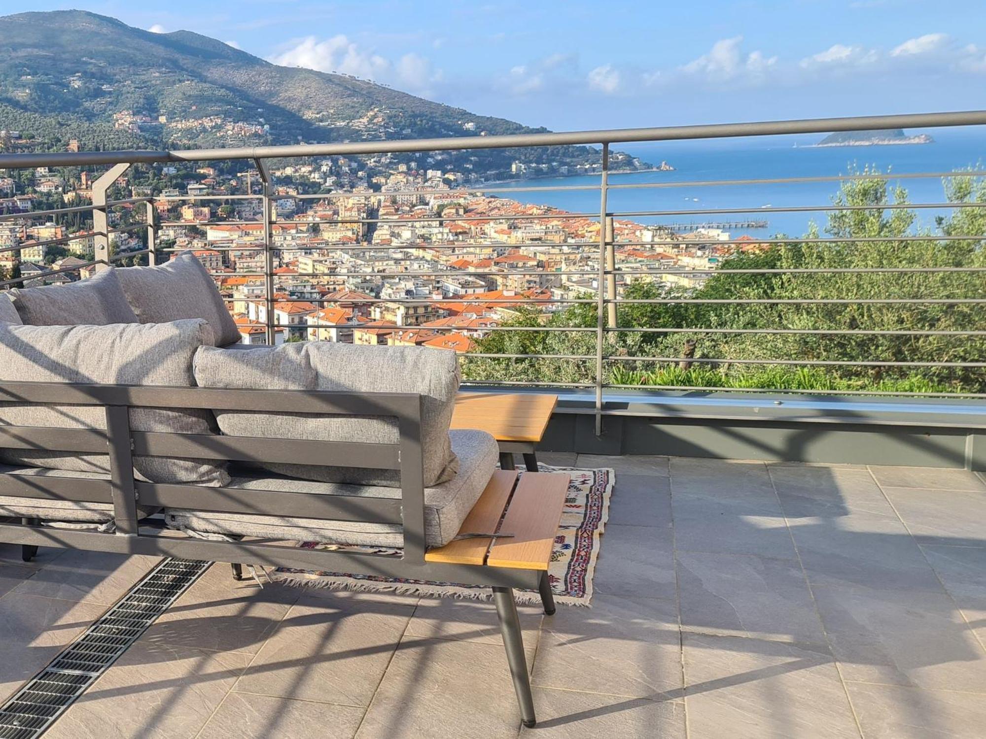 Luce Di Mare - Design Apartment With Sea View In Alassio Zewnętrze zdjęcie
